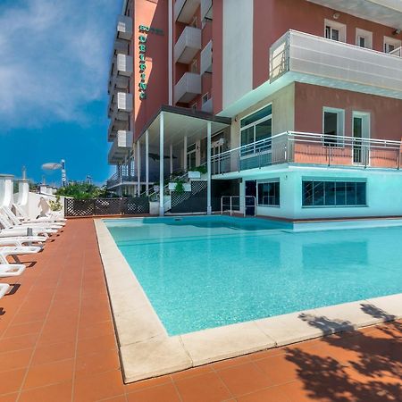 Hotel Delfino Milano Marittima Ngoại thất bức ảnh