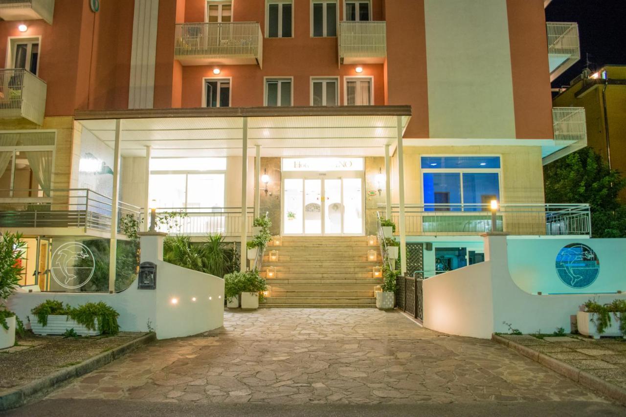 Hotel Delfino Milano Marittima Ngoại thất bức ảnh